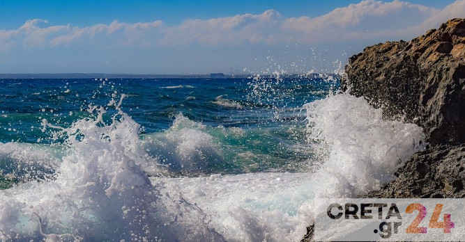 Απίστευτο ατύχημα στην Κρήτη: Ακυβέρνητο σκάφος σκόρπισε τρόμο στην ακτή (εικόνες)