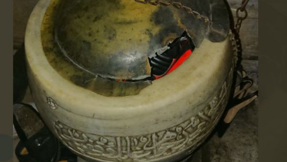 Νέες εικόνες θλίψης από την Αγία Σοφία: Έσπασαν ιστορική δεξαμενή νερού και έβαλαν τα παπούτσια τους