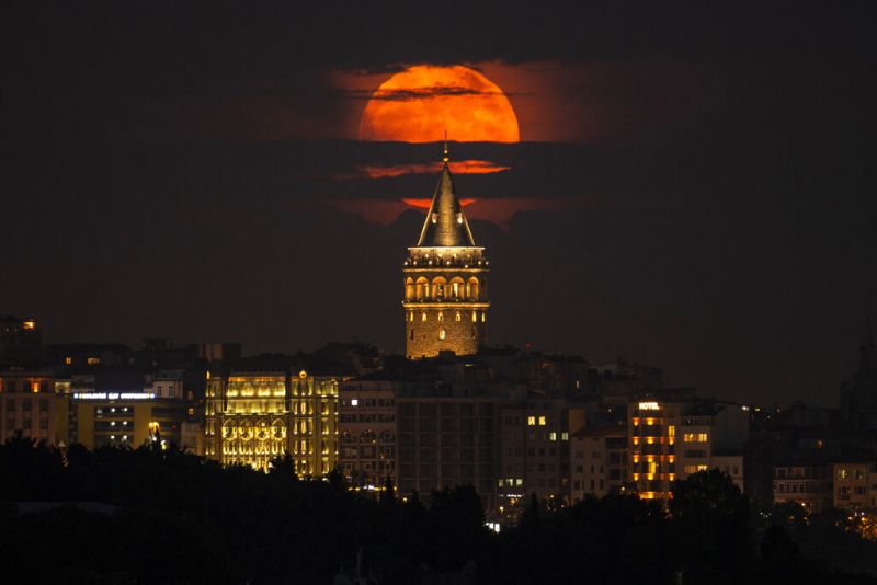 Πανσέληνος στην Κωνσταντινούπολη