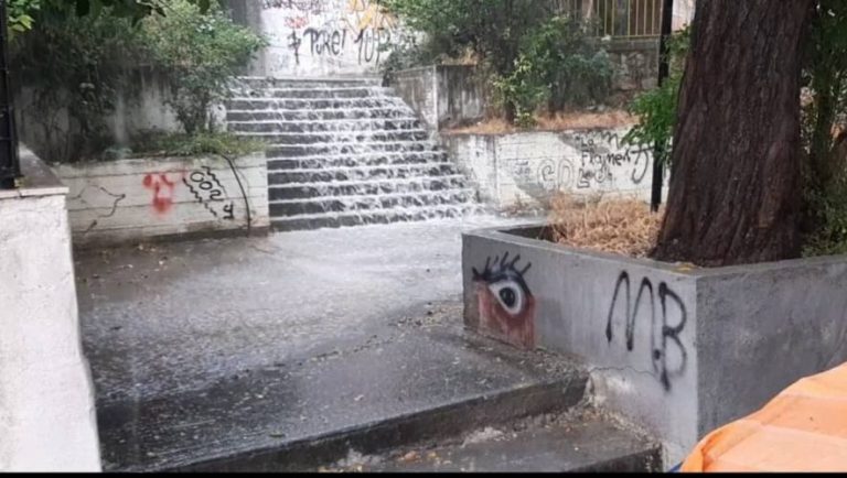 Άνοιξαν οι ουρανοί στο Ρέθυμνο