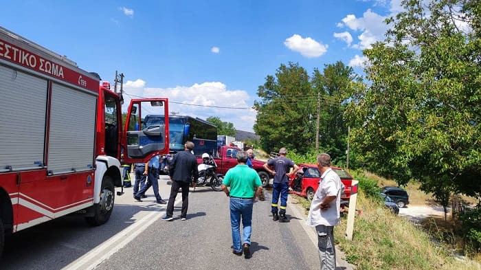 Τροχαίο στον κόμβο Ελεούσας