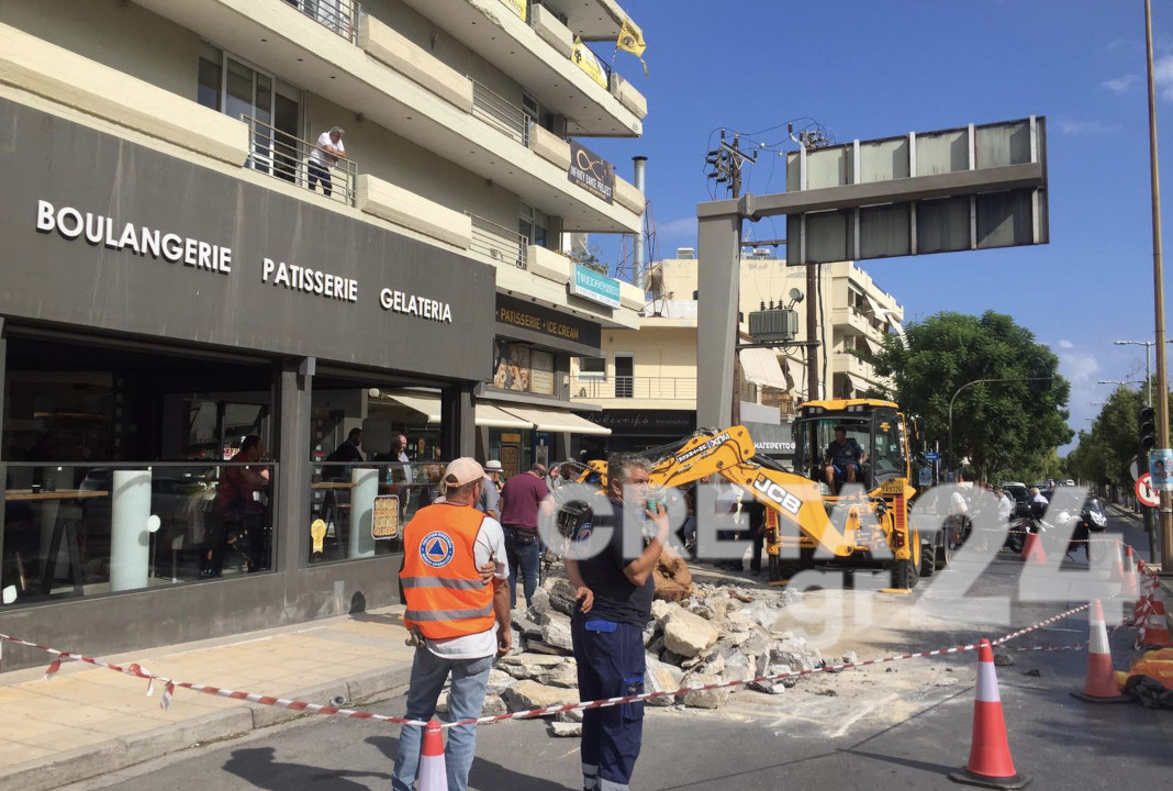 Ηράκλειο: Κλειστή η λ. Δημοκρατίας – Έρευνες μετά την φονική πτώση δέντρου