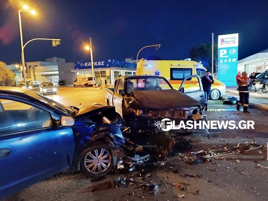 Κρήτη: Σφοδρή σύγκρουση δύο αυτοκινήτων με τραυματίες