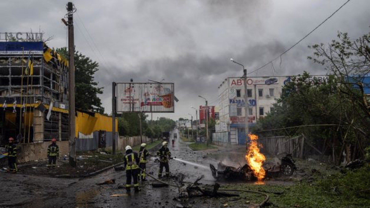 Τουλάχιστον 24 άμαχοι νεκροί από σφαίρες στα αυτοκίνητά τους στο Χάρκοβο