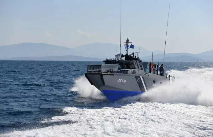 Εντοπισμός 90 μεταναστών τα ξημερώματα ανοιχτά της Αμοργού | ΣΚΑΪ