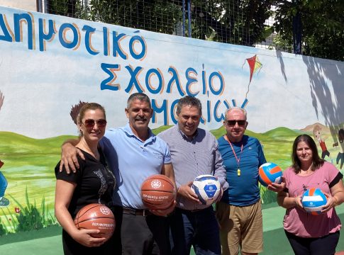 2.500 μπάλες από την Περιφέρεια Κρήτης στα σχολεία Πρωτοβάθμιας Εκπαίδευσης του νησιού για την ενίσχυση του σχολικού αθλητισμού