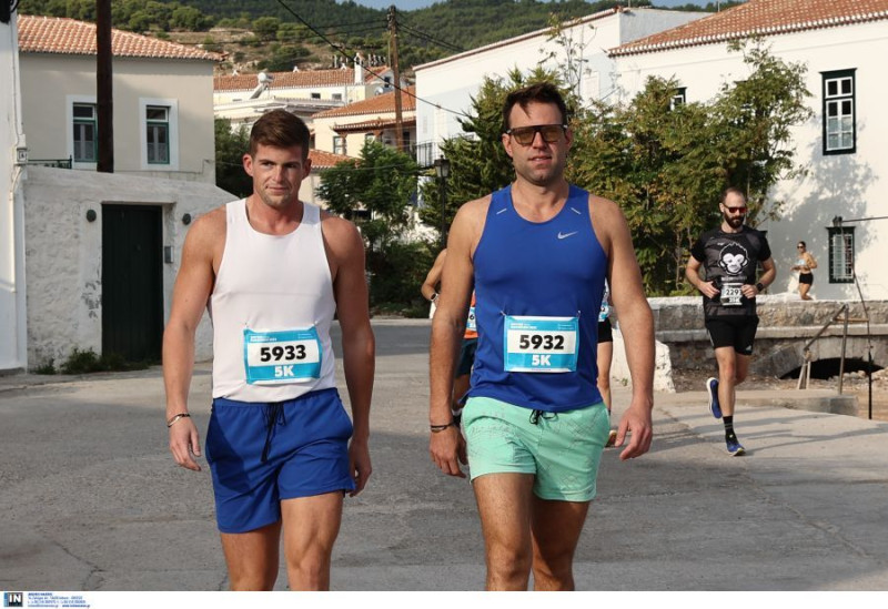Στέφανος Κασσελάκης: Έτρεξε στο «Spetses mini Marathon»