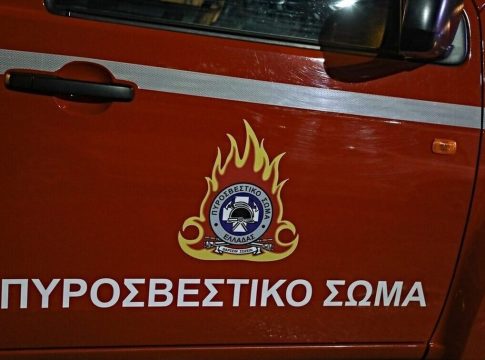 Ηράκλειο: «Στάχτη» έγινε σταθμευμένο μηχανάκι