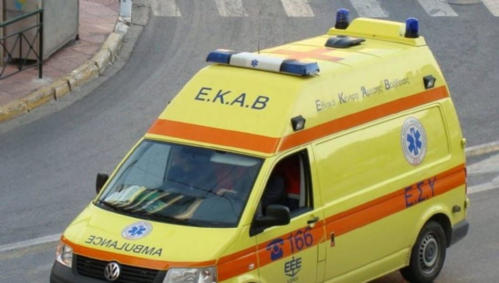 Ηράκλειο: Στο νοσοκομείο 22χρονος μετά από τροχαίο