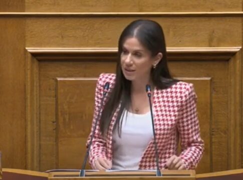 Ελ.Βατσινά: Εχθρός της κυβέρνησης, κάθε μεταρρύθμιση που αφορά τη διαφάνεια και την αξιοκρατία