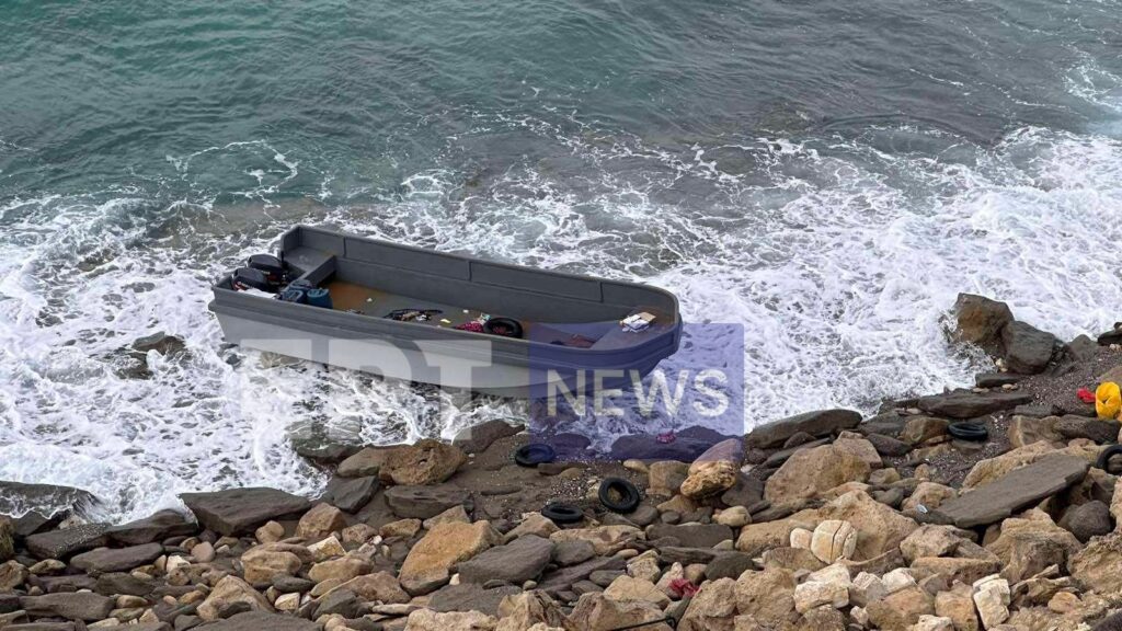 Ηράκλειο: 32 μετανάστες εντοπίστηκαν μέσα σε βάρκα στο Τυμπάκι