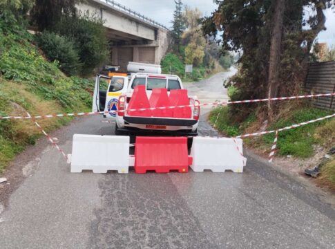 Διακοπή της κυκλοφορίας στην οδό Εμμανουήλ Τσικαλάκη στην περιοχή του Κατσαμπά