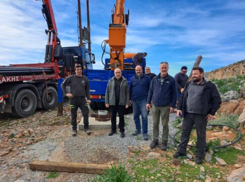 Δήμος Σφακίων: Ολοκληρώθηκε η τοποθέτηση εξοπλισμού στη νέα γεώτρηση της Ανώπολης