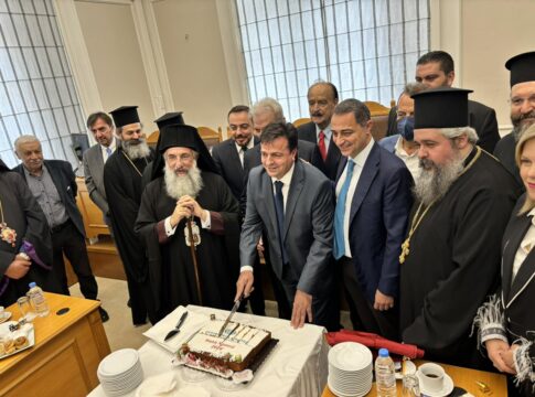 Έκοψαν την πρωτοχρονιάτικη πίτα στην Περιφέρεια Κρήτης