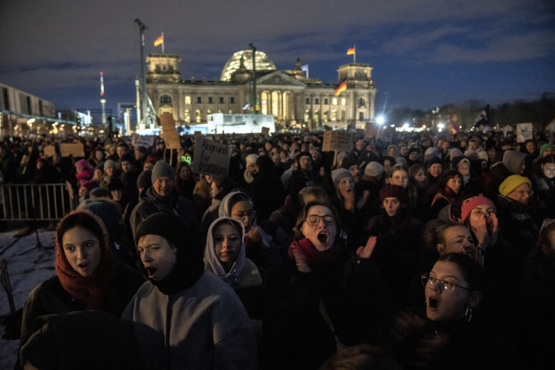 Γερμανία: Εκατοντάδες χιλιάδες στους δρόμους κατά του ακροδεξιού κόμματος AfD