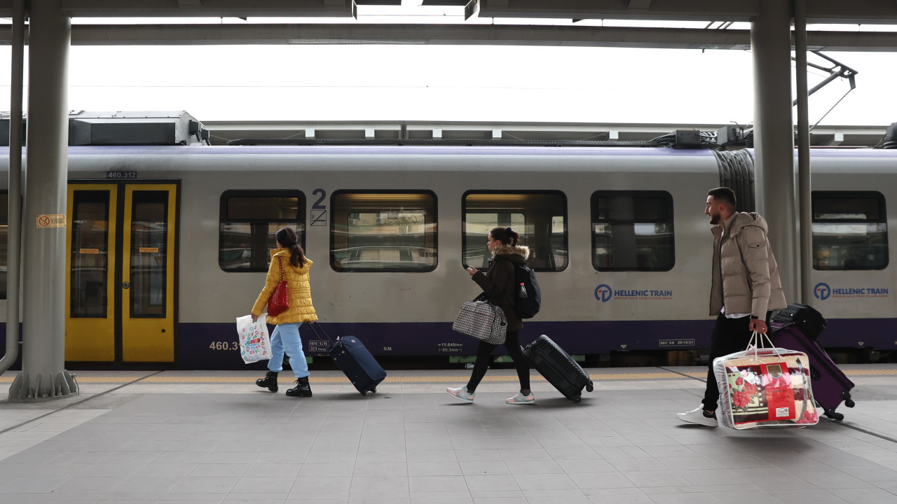 Hellenic Train: Διακοπή κυκλοφορίας μεταξύ Λάρισας και Λιτόχωρου λόγω πυρκαγιάς