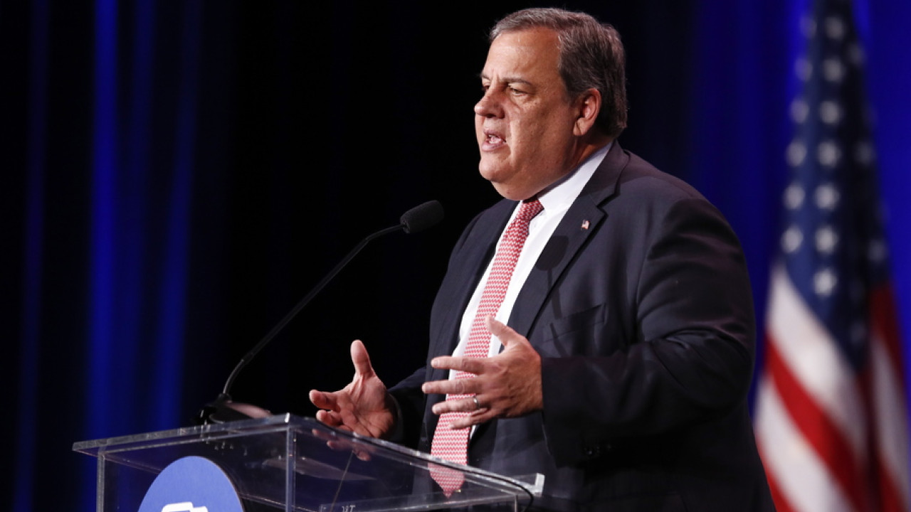 ΗΠΑ: Αποσύρεται από την κούρσα των Ρεπουμπλικάνων ο Κρις Κρίστι