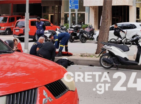 Ηράκλειο: Τροχαίο έξω από τις εγκαταστάσεις της Πυροσβεστικής – Τραυματίστηκε μια γυναίκα
