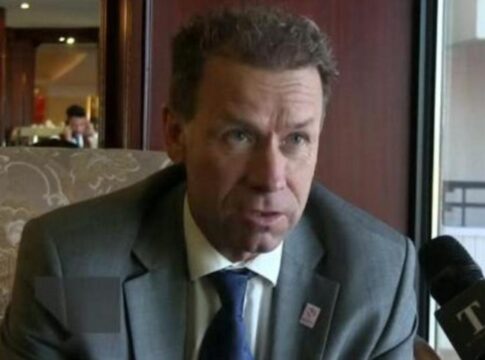 Λίντμπεργκ για επικεφαλής του VAR