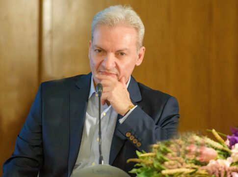 Με γρίπη ο Δήμαρχος Ηρακλείου Αλέξης Καλοκαιρινός