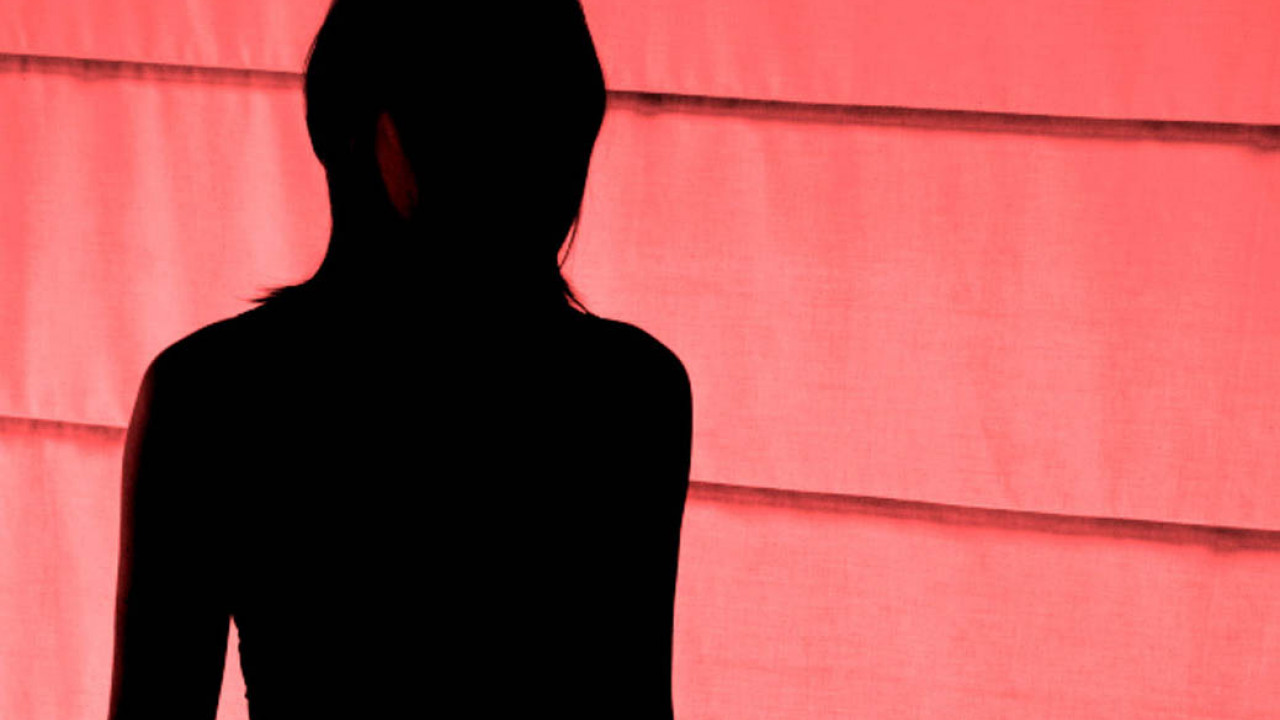Μητέρα ανήλικου θύματος του ροζ κυκλώματος στο skai.gr: «Εκτός από τη Λορέλα υπάρχουν κι άλλοι μαστροποί»
