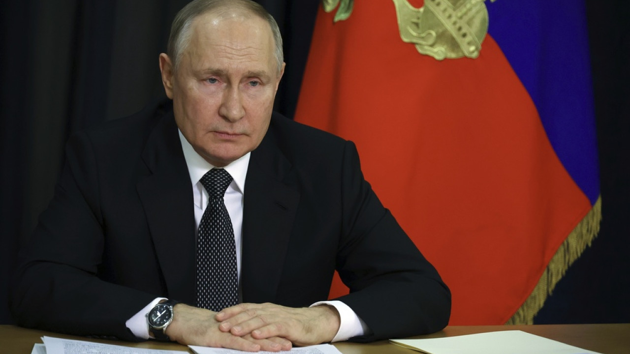 Ο Πούτιν έδωσε ρωσική υπηκοότητα σε Σερβοβόσνιο κατηγορούμενου για εγκλήματα πολέμου