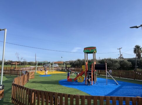 Ολοκληρώθηκε ο νέος υπαίθριος χώρος αναψυχής στα Καμισιανά