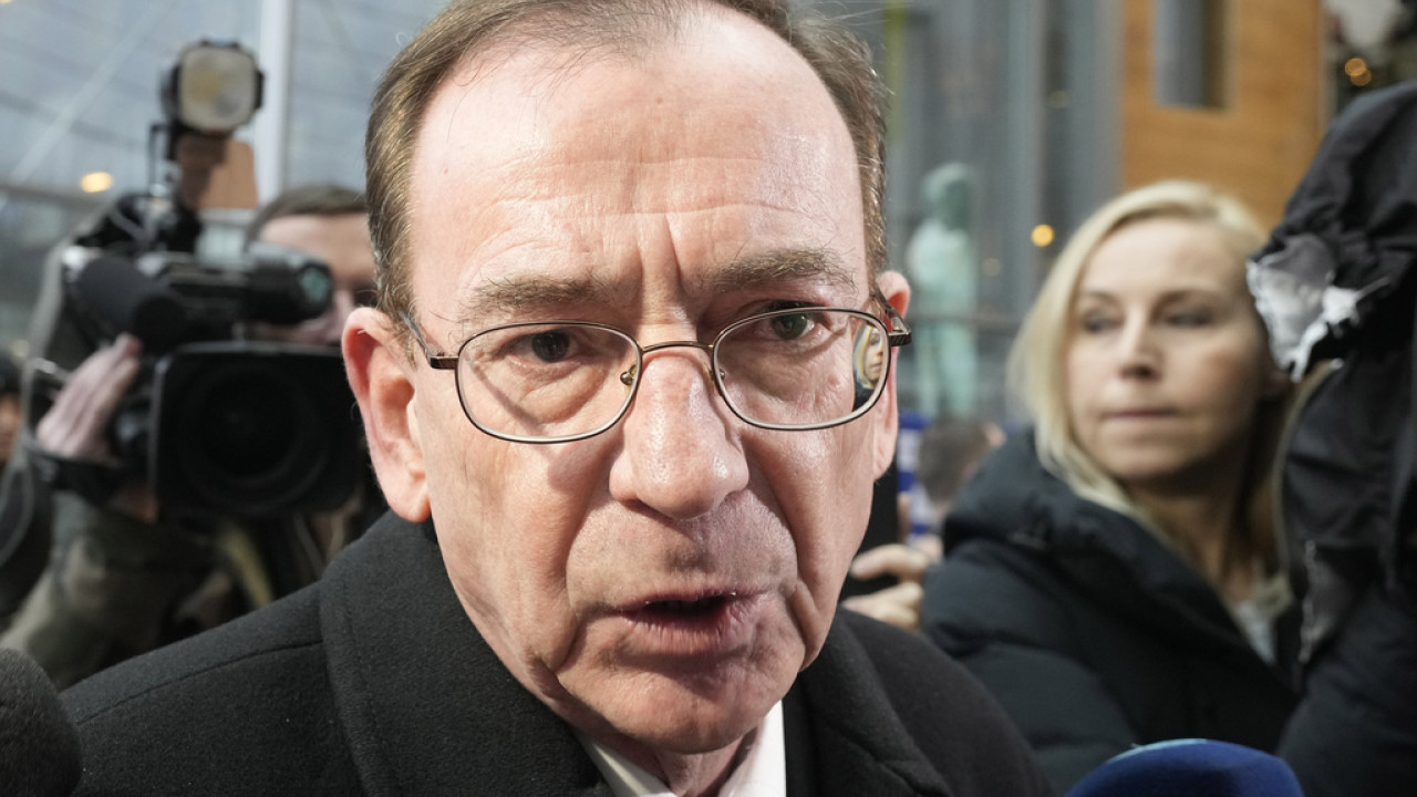 Πολιτικός πόλεμος στην Πολωνία: Πρόεδρος εναντίον πρωθυπουργού 