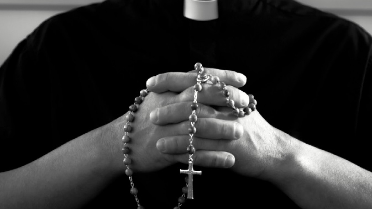 Πολωνία: Ιερέας συνελήφθη και κατηγορείται για σεξουαλικά εγκλήματα