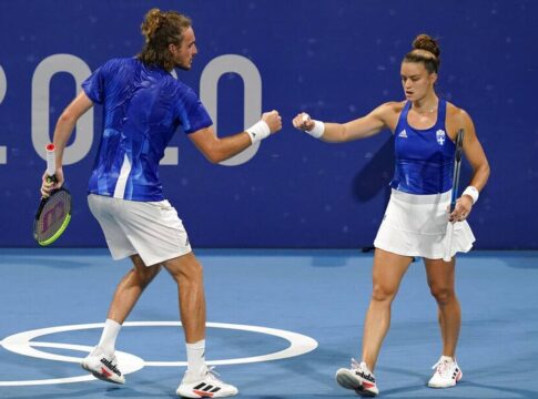 Πτώση μιας θέσης για Τσιτσιπά, σταθερή η Σάκκαρη