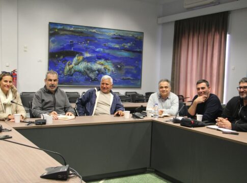 Τα αθλητικά ζητήματα του Δήμου στο επίκεντρο συνάντησης στο Δημαρχείο Χανίων