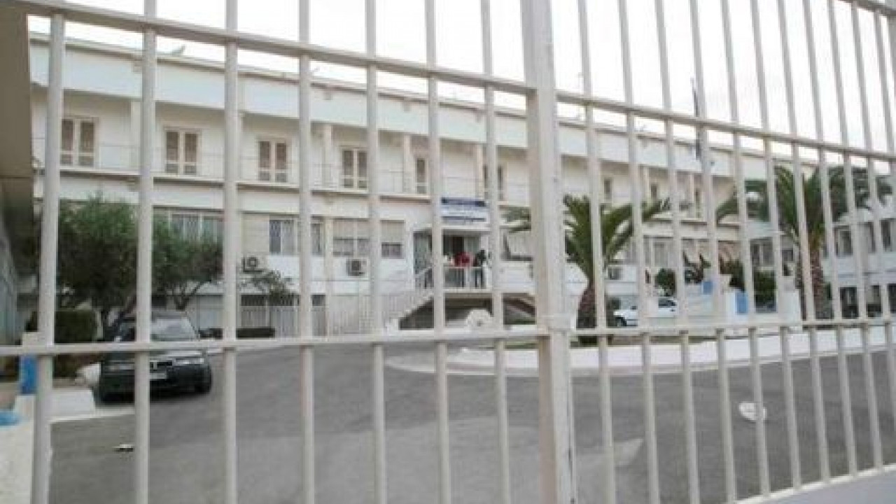 Θεσσαλονίκη: Κάθειρξη 15 ετών σε 50χρονο για τον βιασμό της ανήλικης θετής του κόρης