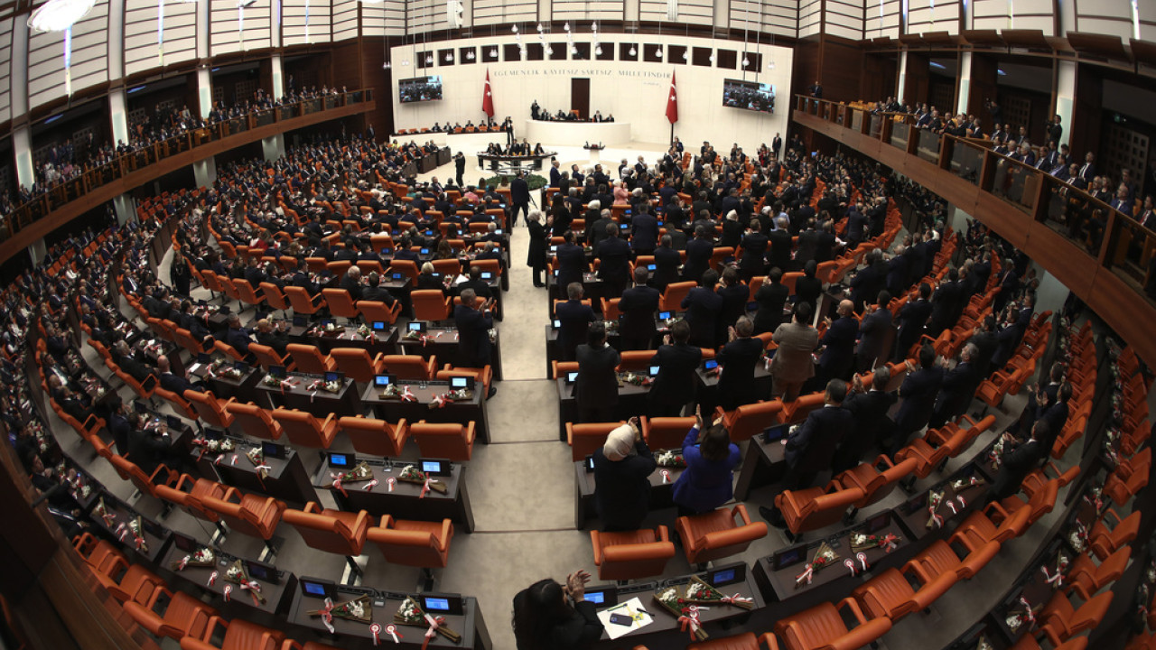 Τουρκική εθνοσυνέλευση: : Ξεκίνησε η συζήτηση για την ένταξη της Σουηδίας στο ΝΑΤΟ