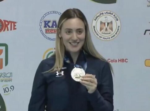 Ξανά στο βάθρο η Κορακάκη, αργυρό στα 25μ. (Video)