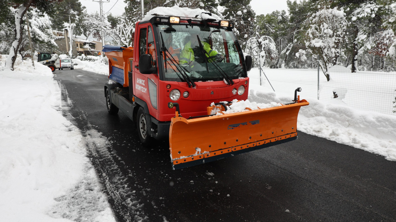 Υπ. Κλιματικής Κρίσης: Ευρεία σύσκεψη για αντιμετώπιση επιπτώσεων από ενδεχόμενα έντονα καιρικά φαινόμενα στο Λεκανοπέδιο