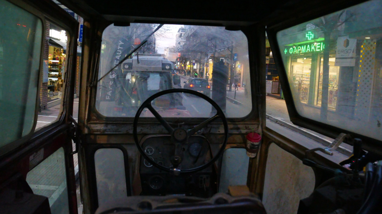 αγρότες Χαλκιδικής: κλείνουν επ' αόριστον την ΕΟ Θεσσαλονίκης - Μουδανιών