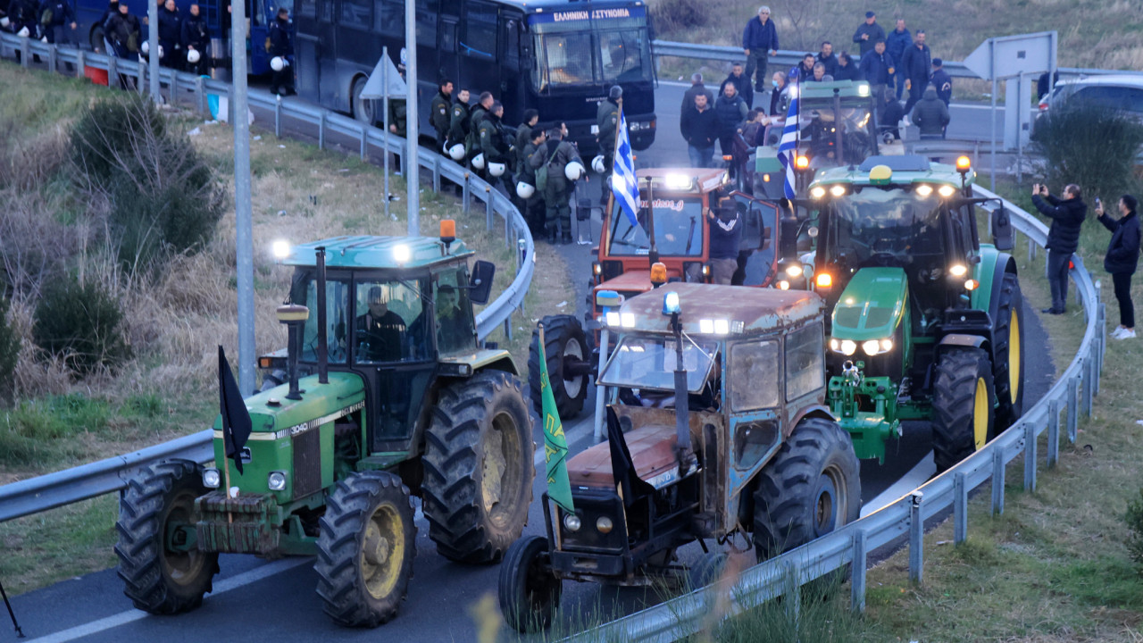 Ασκήσεις ισορροπίας μεταξύ κυβέρνησης και αγροτών – Οι κόκκινες γραμμές του Μεγάρου Μαξίμου