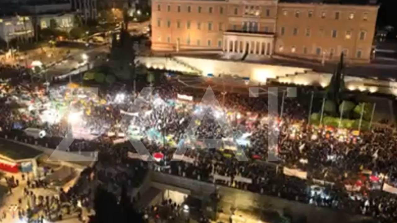 Δείτε από το drone του ΣΚΑΪ το συλλαλητήριο των αγροτών στο Σύνταγμα