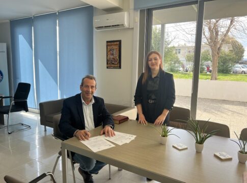 Δήμος Χερσονήσου: Ορκίστηκε η Κωνσταντίνα Σφακιανάκη στη θέση του Γιώργου Μεραμβελιωτάκη