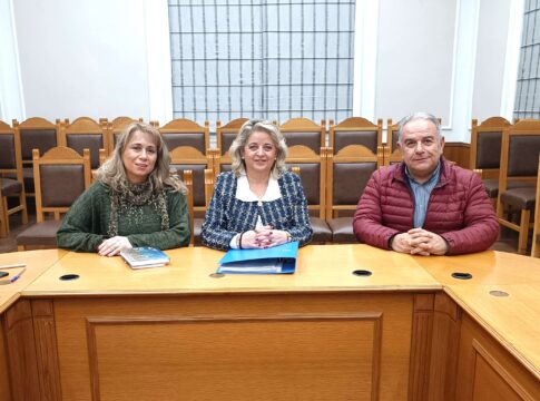 Εκπρόσωποι του συλλόγου ιδιοκτητών κέντρων γλωσσών PALSO ν. Ηρακλείου στη Περιφέρεια Κρήτης