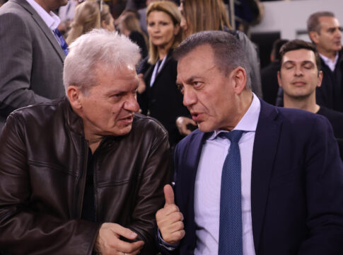 Ενημέρωση του Υπουργού Αθλητισμού από τον Δήμαρχο Ηρακλείου για το οξύ πρόβλημα στο Παγκρήτιο Στάδιο