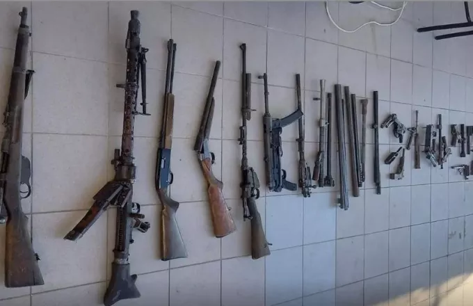 Ό&pi;&lambda;&alpha;