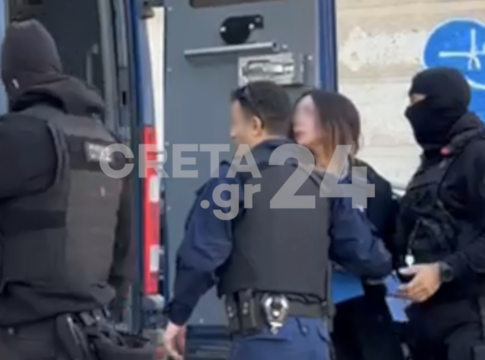 Ηράκλειο: Στο εδώλιο η 39χρονη για την επίθεση με βιτριόλι στον πρώην σύζυγό της – «Αστακός» τα δικαστήρια