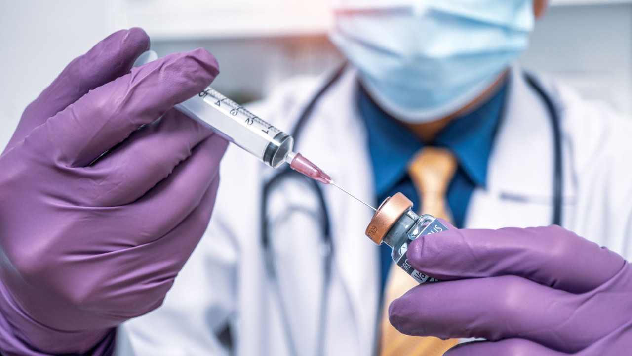 Καρκίνος: Ξεκίνησε η δοκιμαστική χορήγηση πρωτοποριακού εμβολίου mRNA