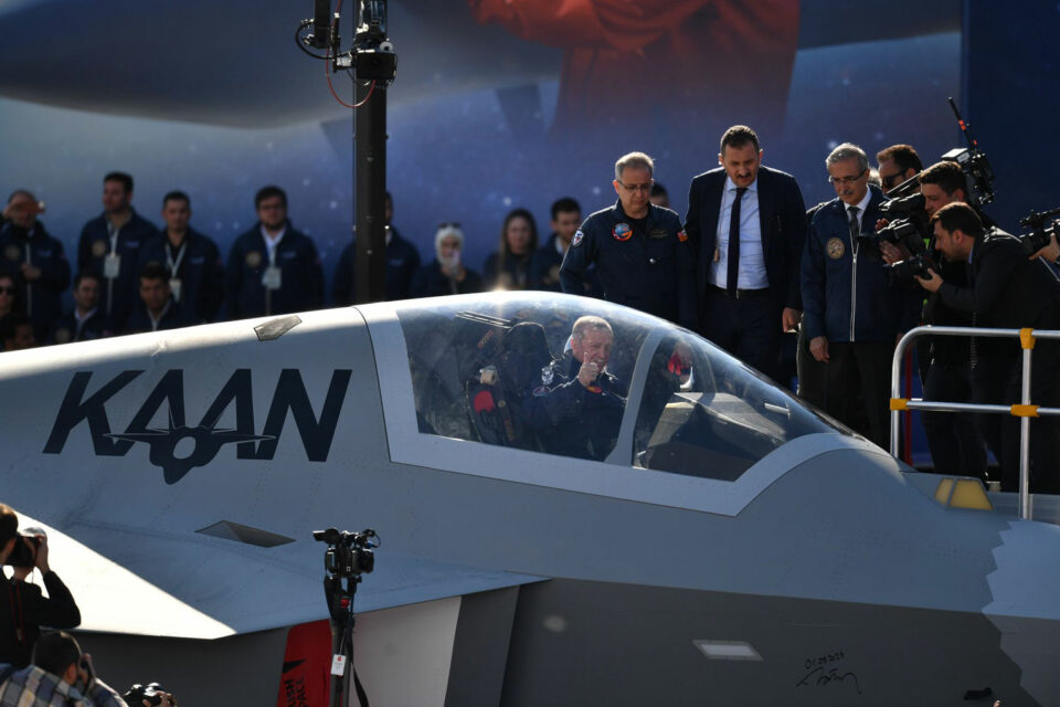 Κίεβο: Θα αγοράσει το τουρκικό μαχητικό αεροσκάφος ΚΑΑΝ