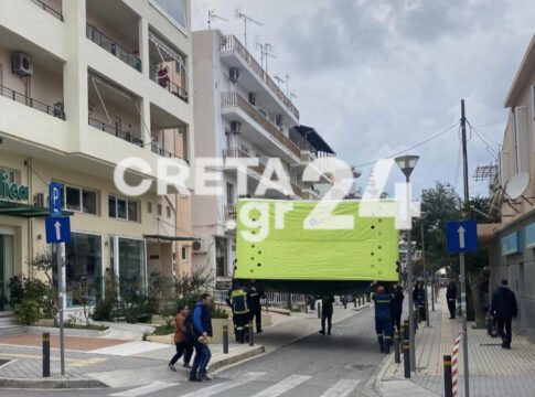 Κρήτη: Αίσιο τέλος με τον άνδρα που απειλούσε να πέσει από ταράτσα