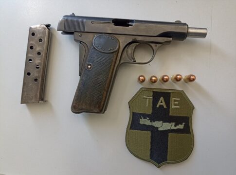 Κρήτη: Έλεγχος σε φορτηγό «αποκάλυψε» όπλο με γεμιστήρα και φυσίγγια – Χειροπέδες σε έναν άνδρα