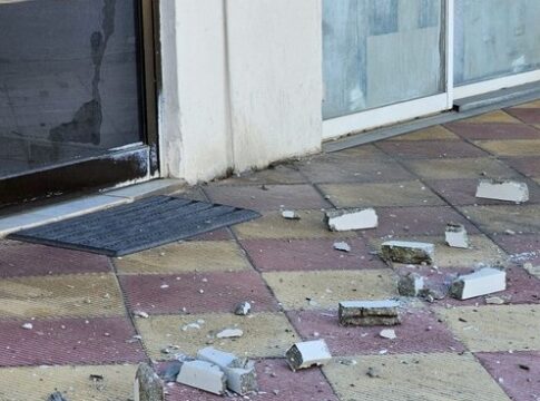 Κρήτη: Κατέρρευσε κομμάτι ταράτσας