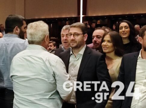 Ν. Ανδρουλάκης από Ηράκλειο: Το ΠΑΣΟΚ θα είναι δεύτερο κόμμα στις ευρωεκλογές – Σε πανηγυρικό κλίμα η εκδήλωση της νομαρχιακής επιτροπής