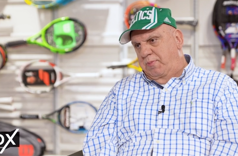 Ο Δημήτρης Κοκολάκης στο “Box Out” της Τηλεόρασης CRETA με τον Βασίλη Σκουντή: “Η μητέρα μου με τάιζε αβρωνιές για να ψηλώσω”